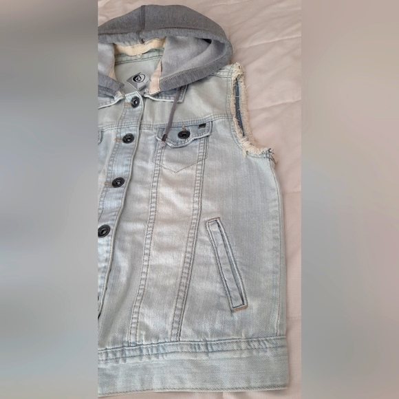 Volcom Stone Acid Wash Denim Vest - Picture 2 of 11